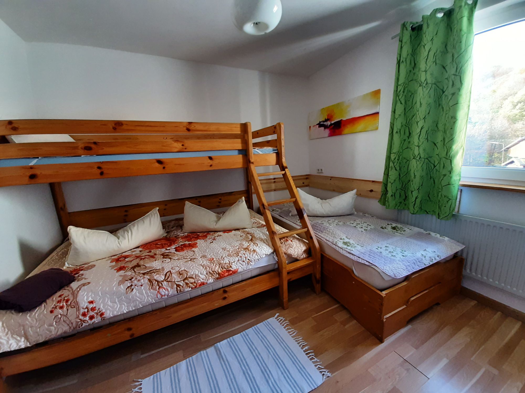 Ferienhaus Engelsdorf Eifel - Seitenflügel Schlafzimmer Urft