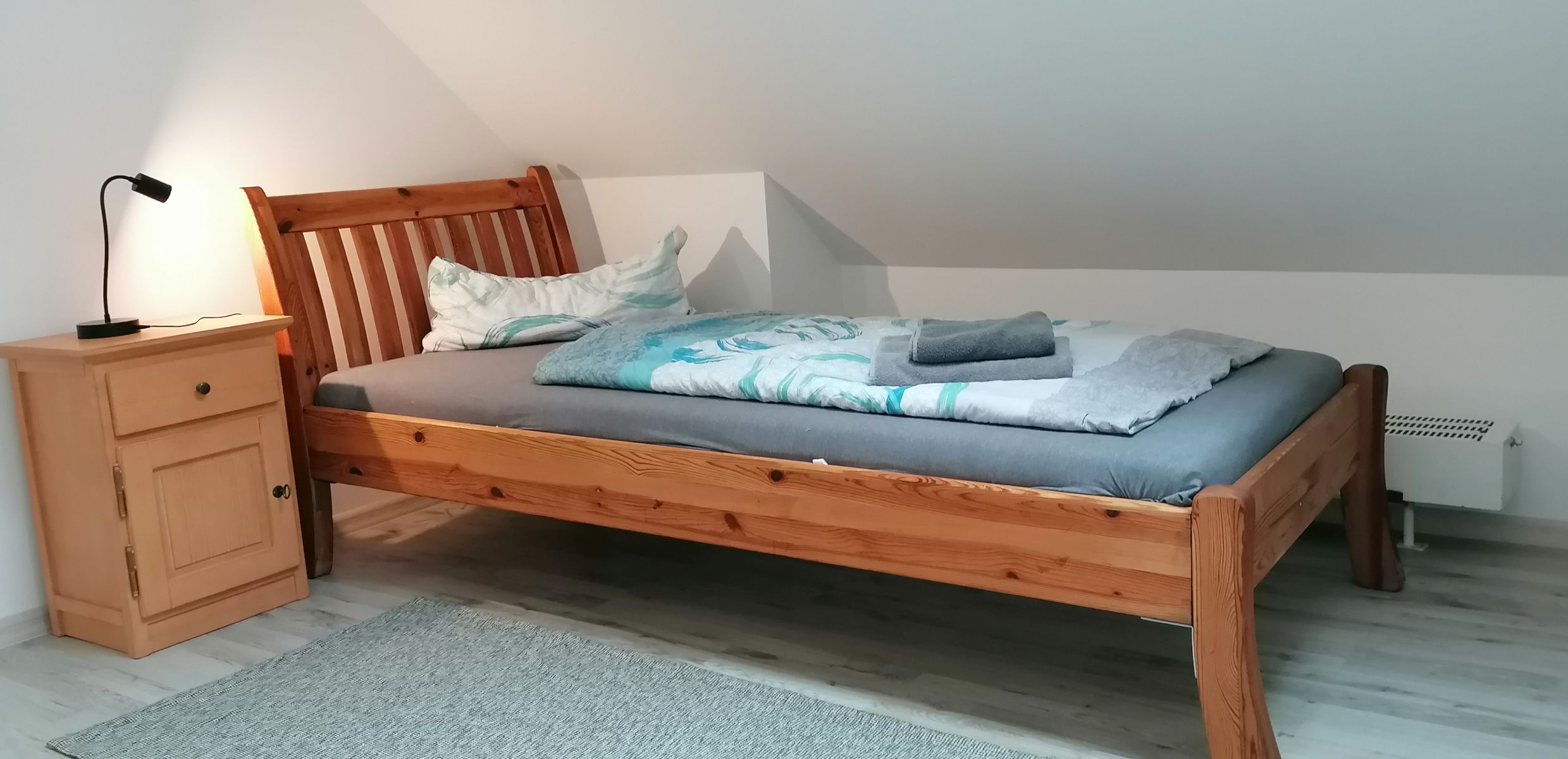 Schlafzimmer Kreuzkapelle DG