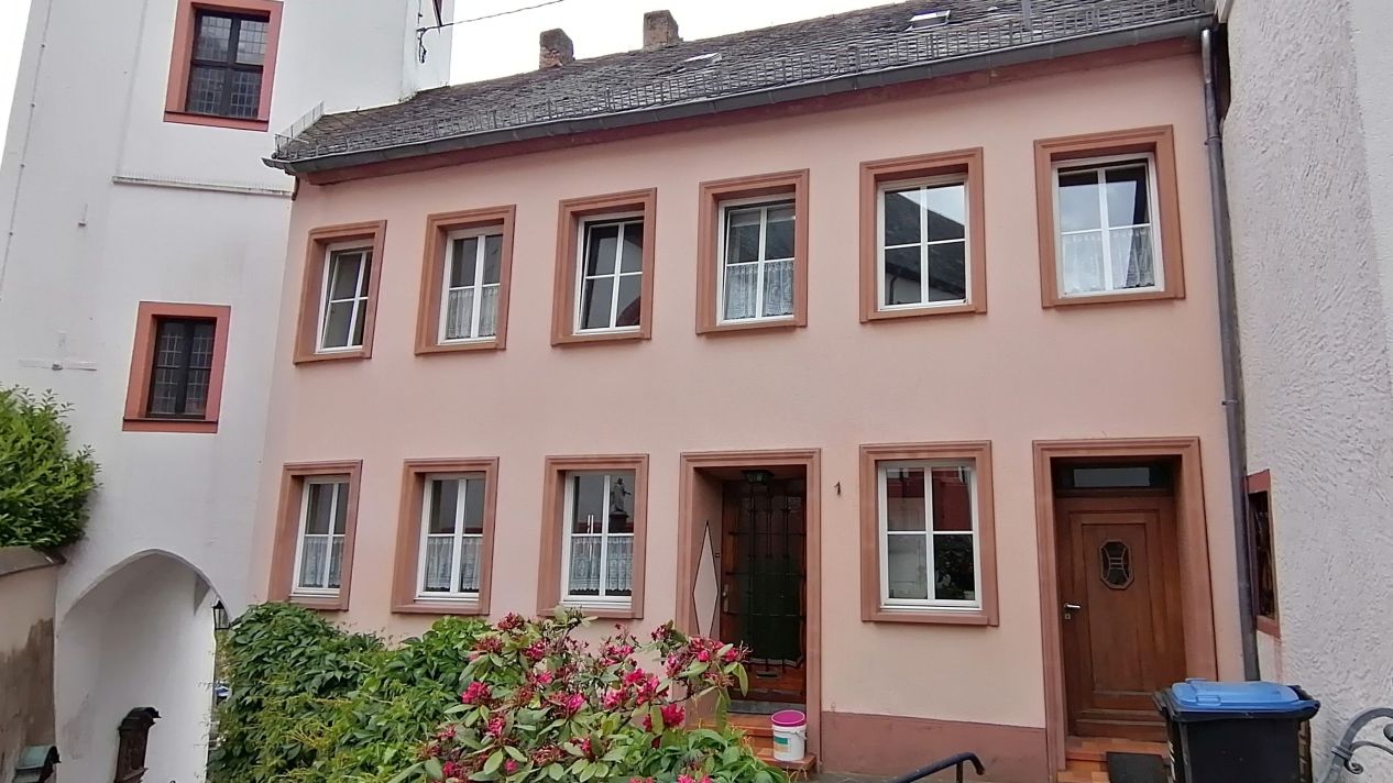 Neuerburg - Ferienhaus am Glockenturm